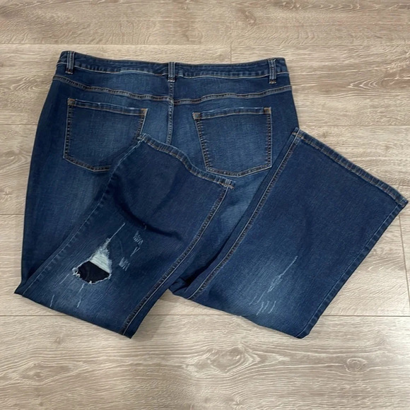 Lane Bryant Low Rise Boot Cut Distressed Patch Denim Jeans 22 Short - Picture 14 of 14